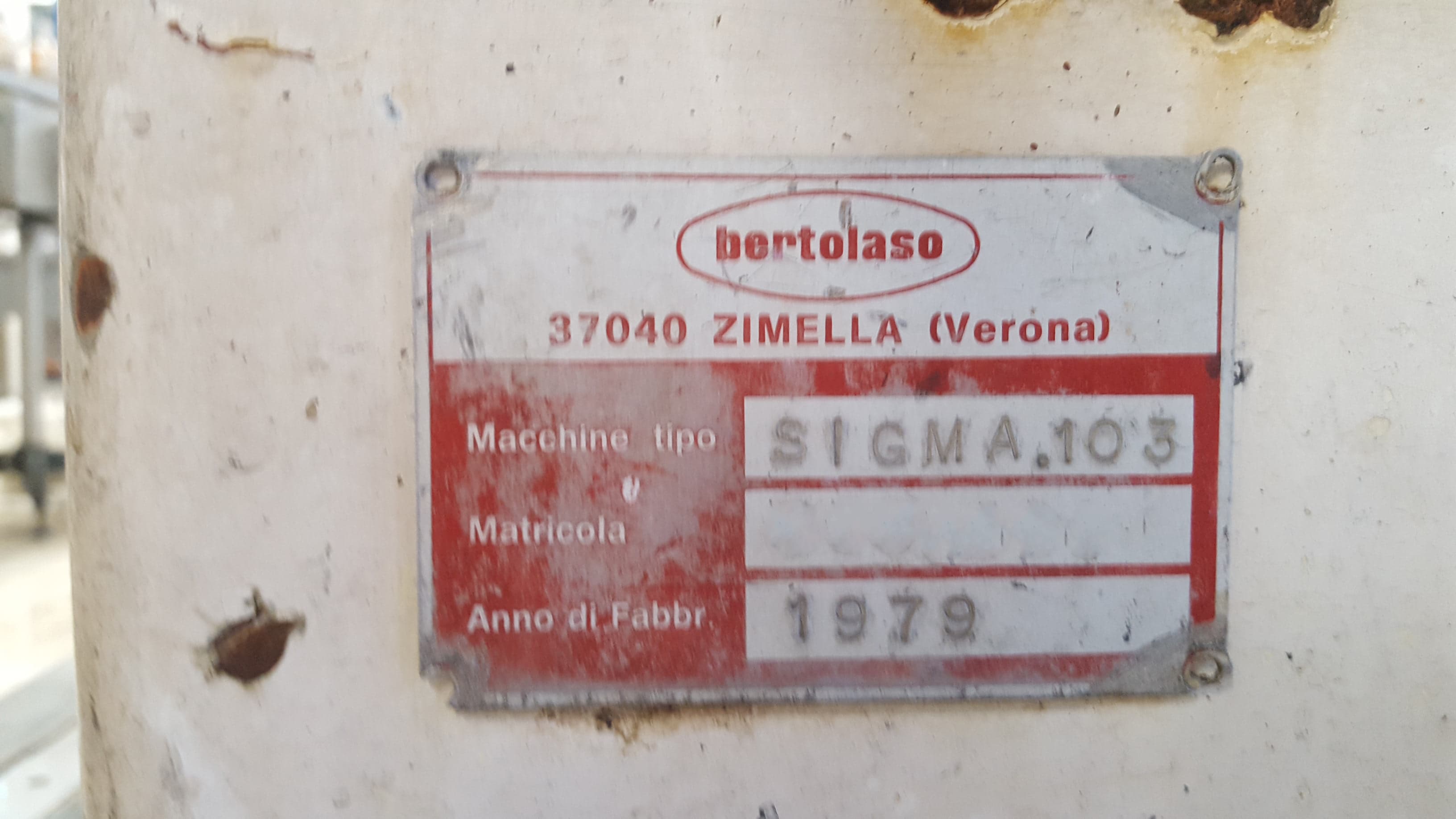 Typenschild von Bertolaso Sigma 103